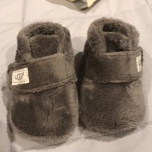 UGG UNISEX BIXBEE BOOTIES